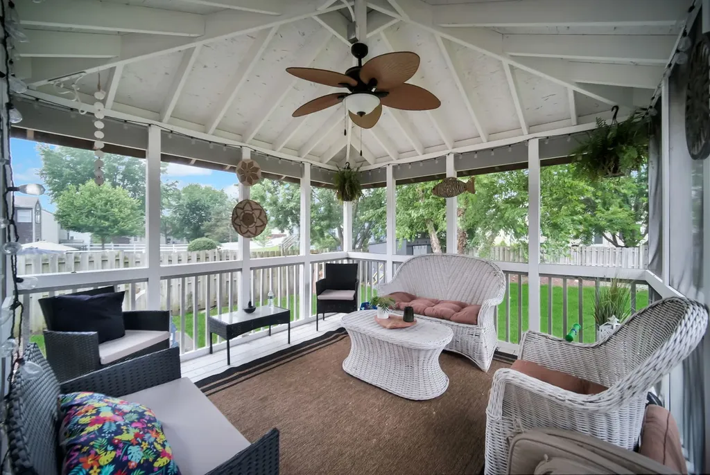 4245 Peartree Drive Lake In The Hills IL 60156