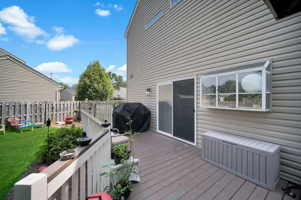 4245 Peartree Drive Lake In The Hills IL 60156