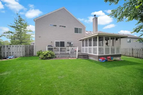 4245 Peartree Drive Lake In The Hills IL 60156