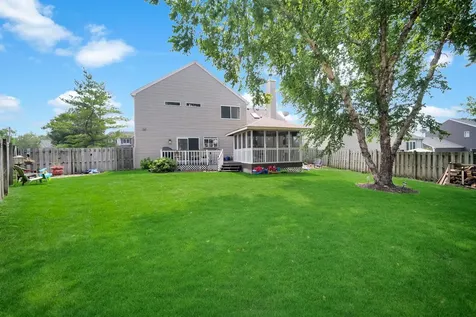 4245 Peartree Drive Lake In The Hills IL 60156