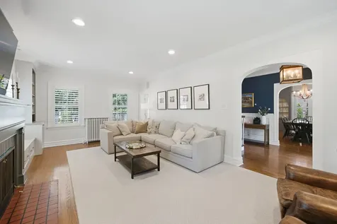 2915 Grant Street Evanston IL 60201