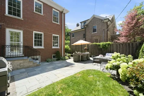 2915 Grant Street Evanston IL 60201