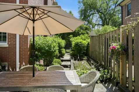 2915 Grant Street Evanston IL 60201