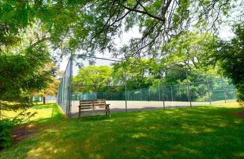 2017 Ammer Ridge Court Glenview IL 60025