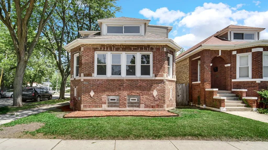 10001 South Wentworth Avenue Chicago IL 60628