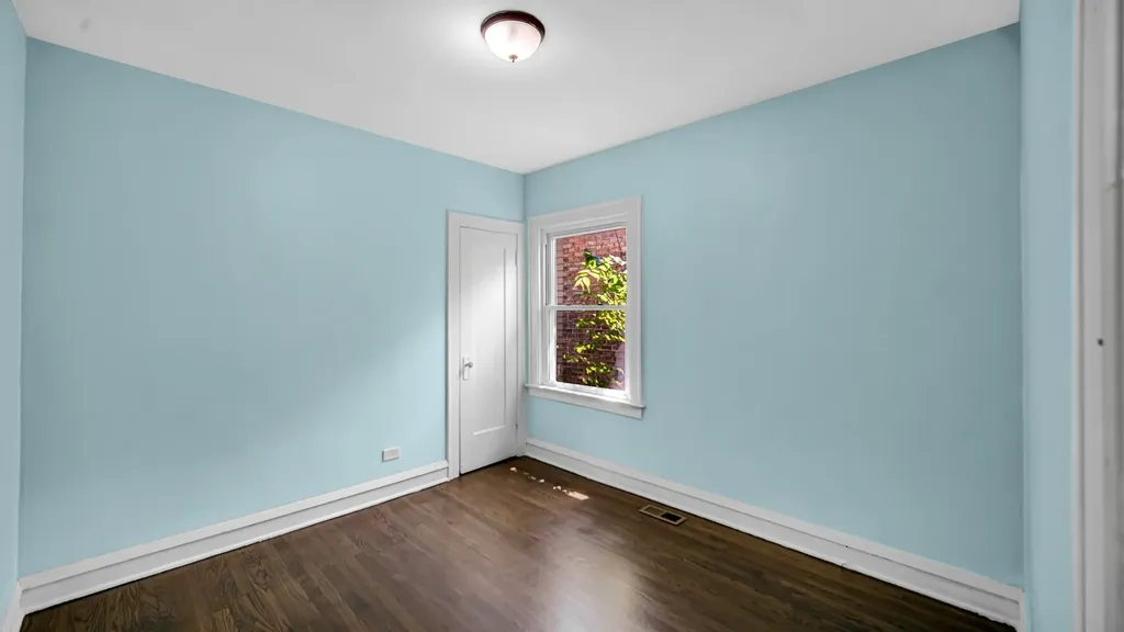 10001 South Wentworth Avenue Chicago IL 60628