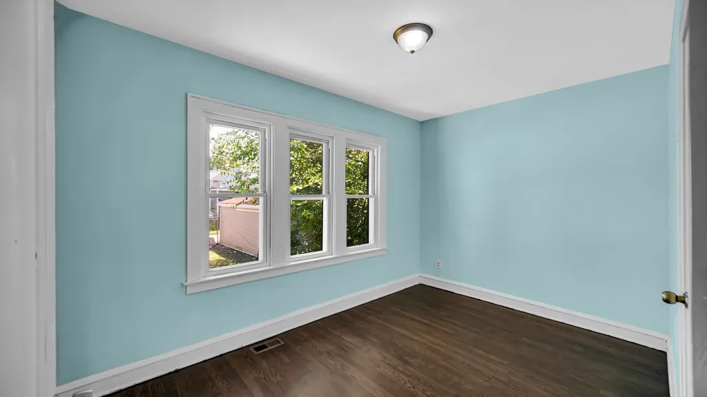 10001 South Wentworth Avenue Chicago IL 60628