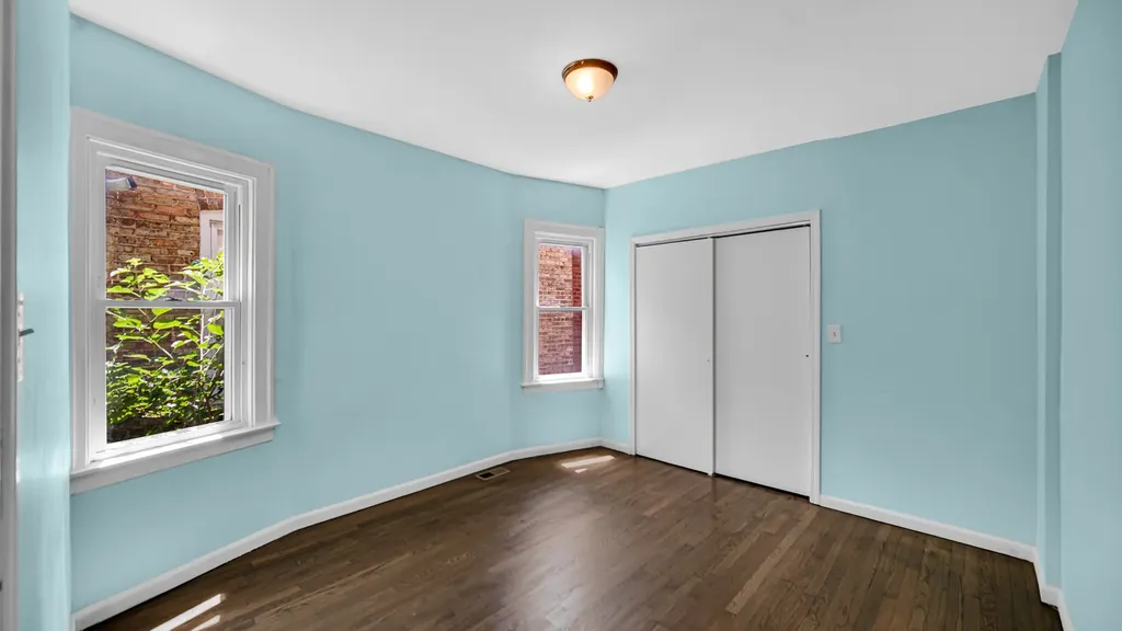 10001 South Wentworth Avenue Chicago IL 60628