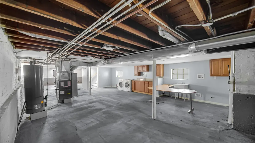 10001 South Wentworth Avenue Chicago IL 60628
