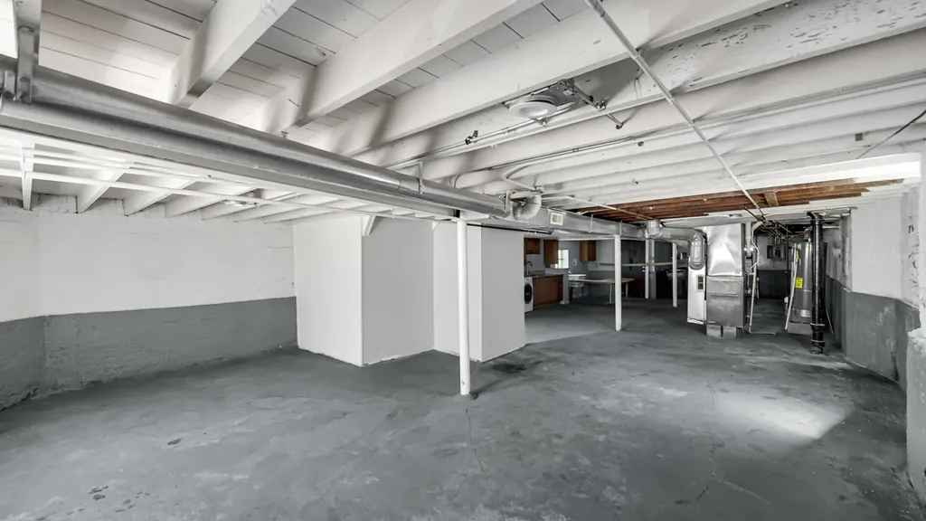 10001 South Wentworth Avenue Chicago IL 60628