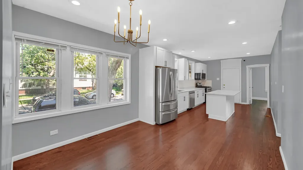10001 South Wentworth Avenue Chicago IL 60628