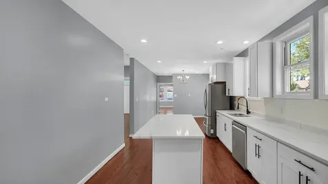 10001 South Wentworth Avenue Chicago IL 60628
