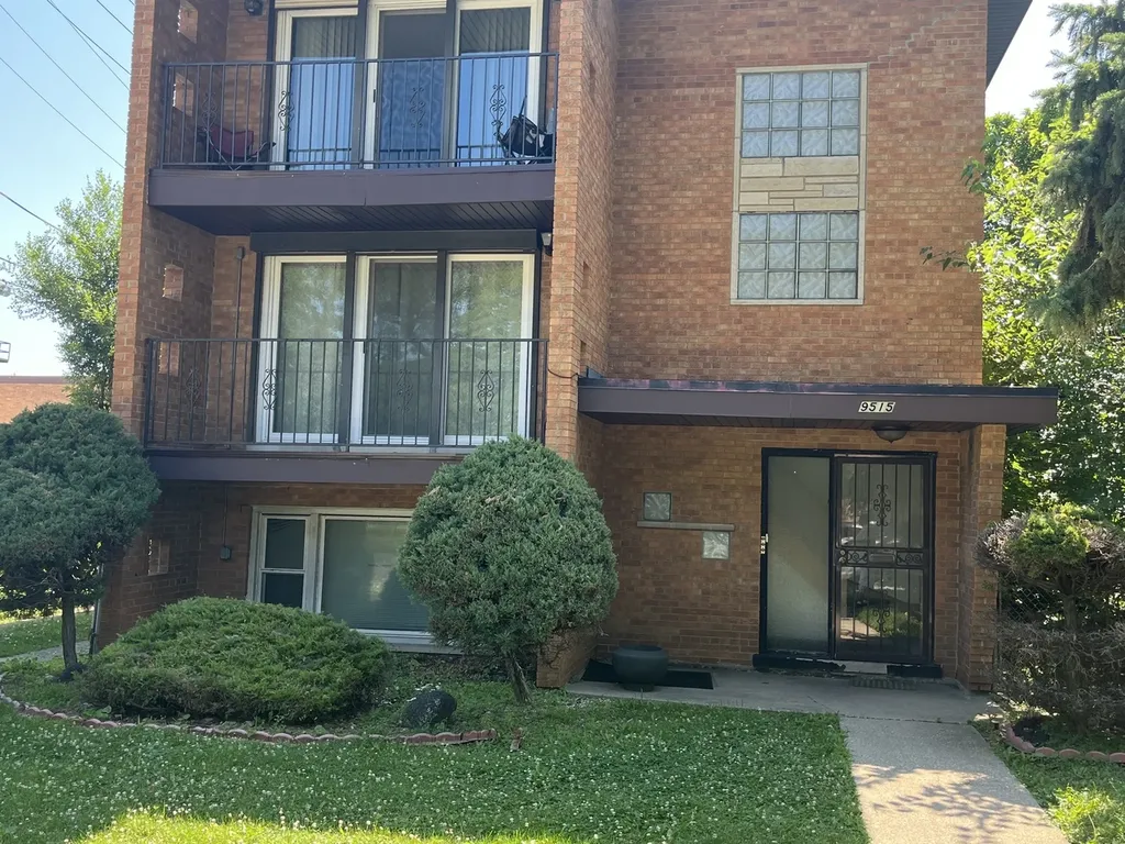 9515 South Michigan Avenue Chicago IL 60628
