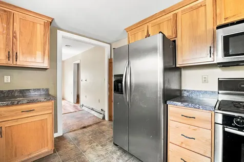 727 East Jackson Street Morris IL 60450