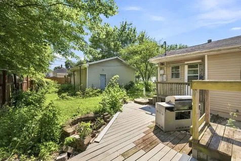727 East Jackson Street Morris IL 60450