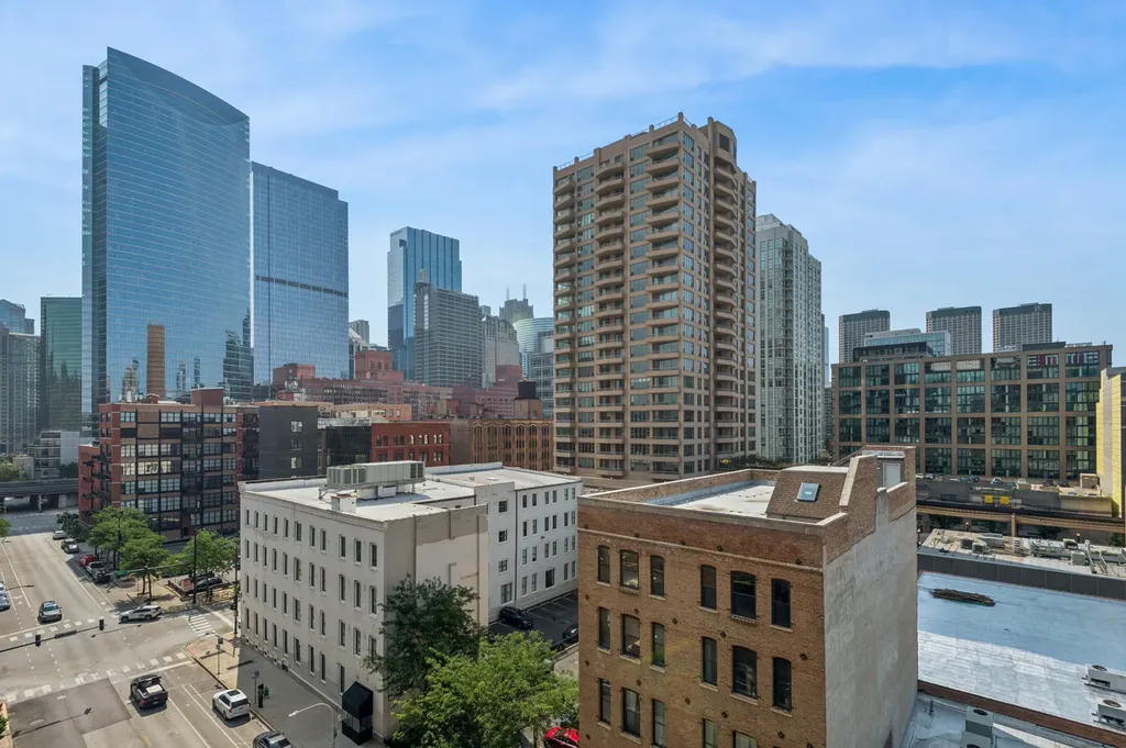616 West Fulton Street Chicago IL 60661