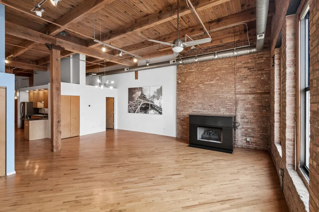 616 West Fulton Street Chicago IL 60661