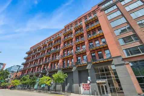 616 West Fulton Street Chicago IL 60661