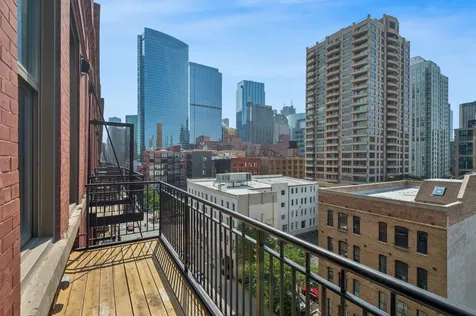 616 West Fulton Street Chicago IL 60661
