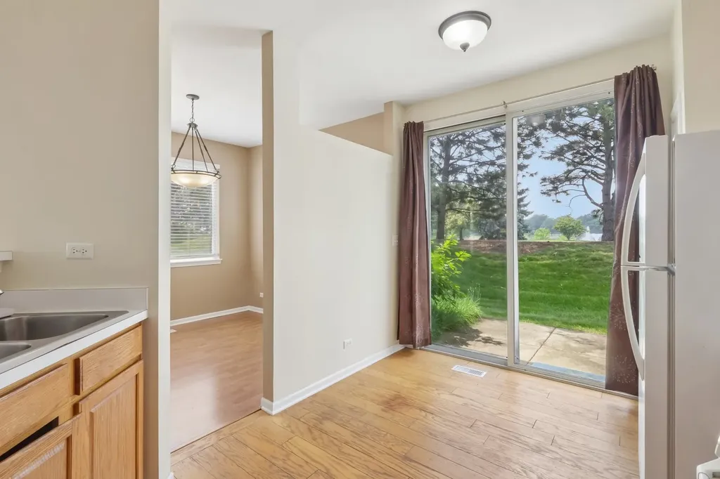 2986 Waters Edge Circle Aurora IL 60504