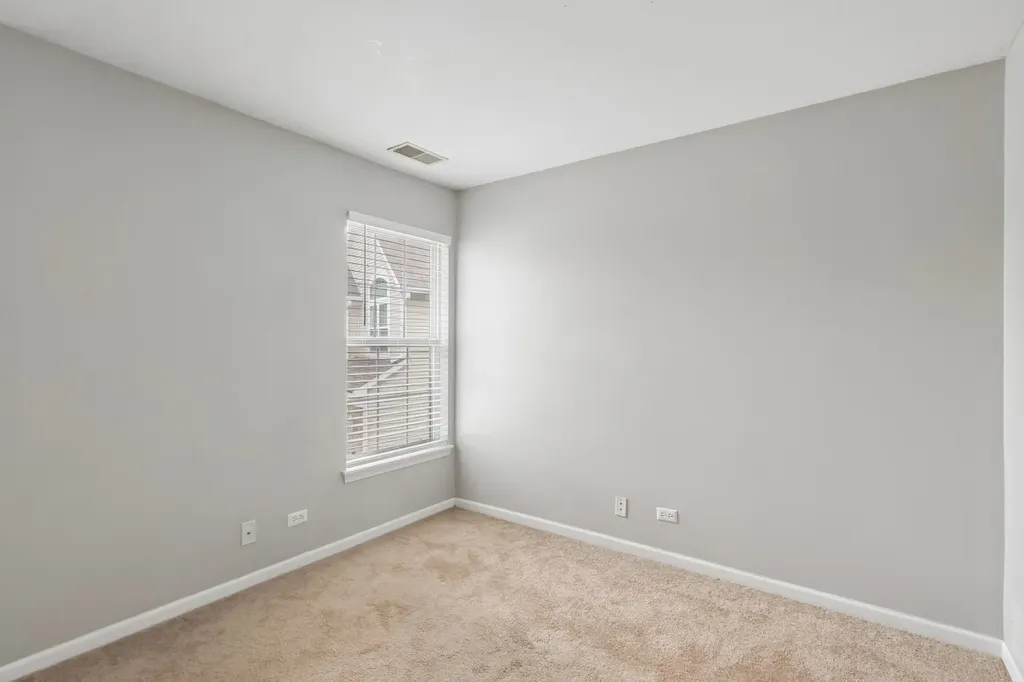 2986 Waters Edge Circle Aurora IL 60504
