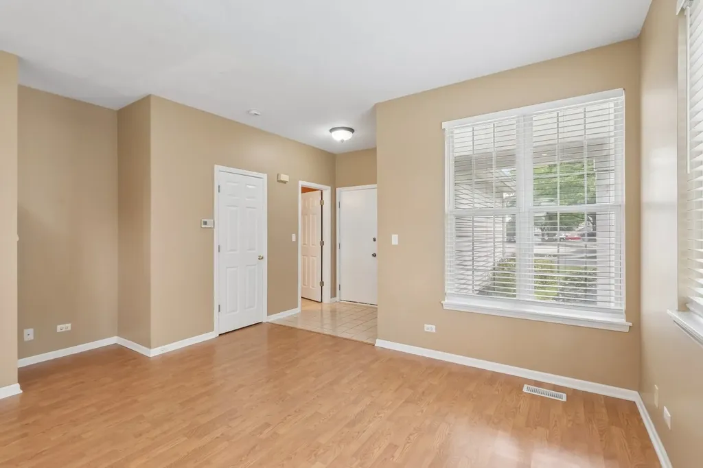 2986 Waters Edge Circle Aurora IL 60504