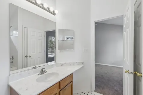 2986 Waters Edge Circle Aurora IL 60504