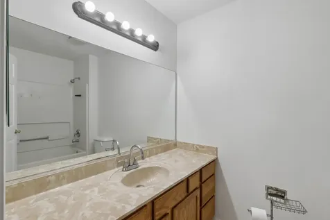 2986 Waters Edge Circle Aurora IL 60504