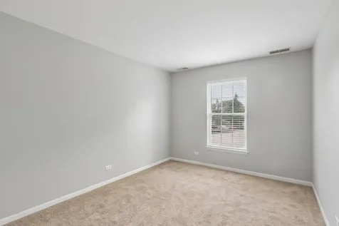 2986 Waters Edge Circle Aurora IL 60504