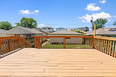 2114 North 74th Avenue Elmwood Park IL 60707