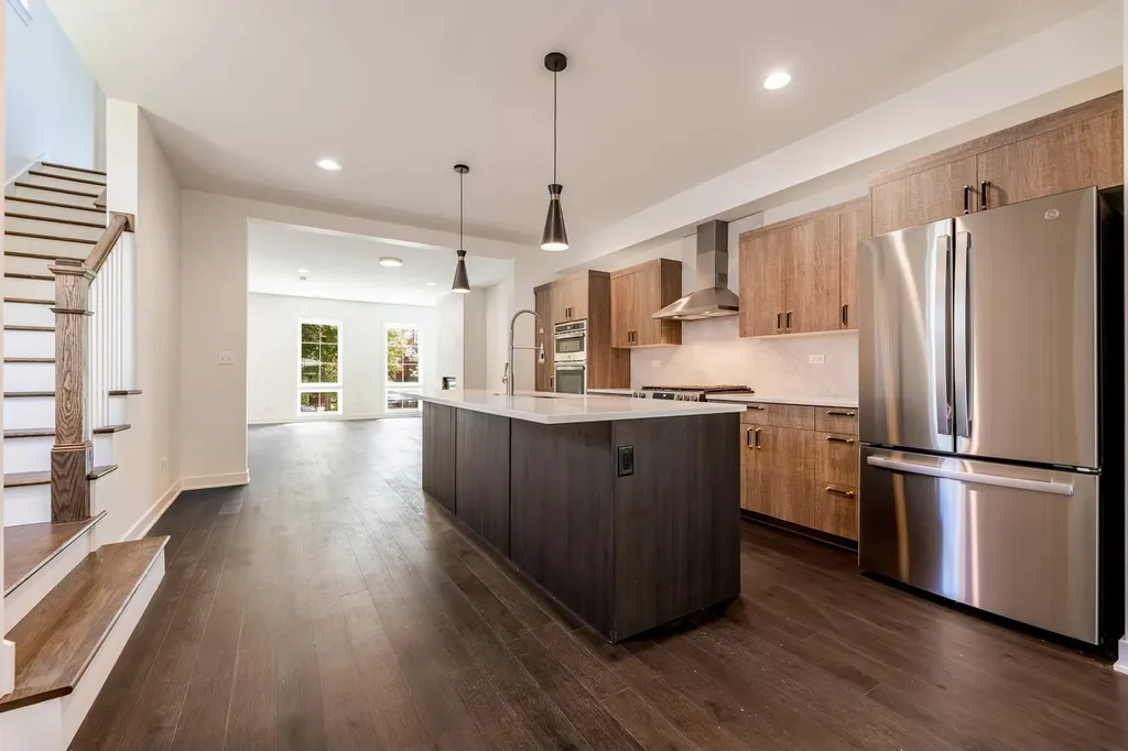 2832 West Wilcox Street Chicago IL 60612