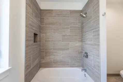 2832 West Wilcox Street Chicago IL 60612