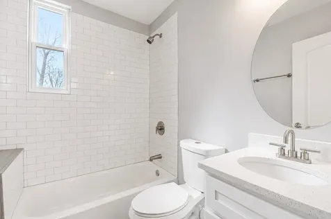 2117 West 18th Street Chicago IL 60608