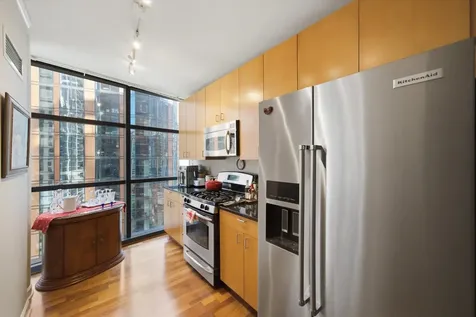 201 North Westshore Drive Chicago IL 60601