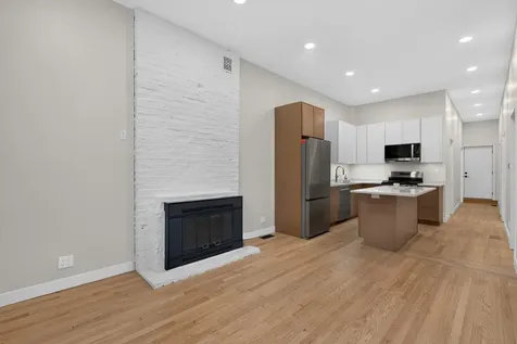 2132 West Potomac Avenue Chicago IL 60622
