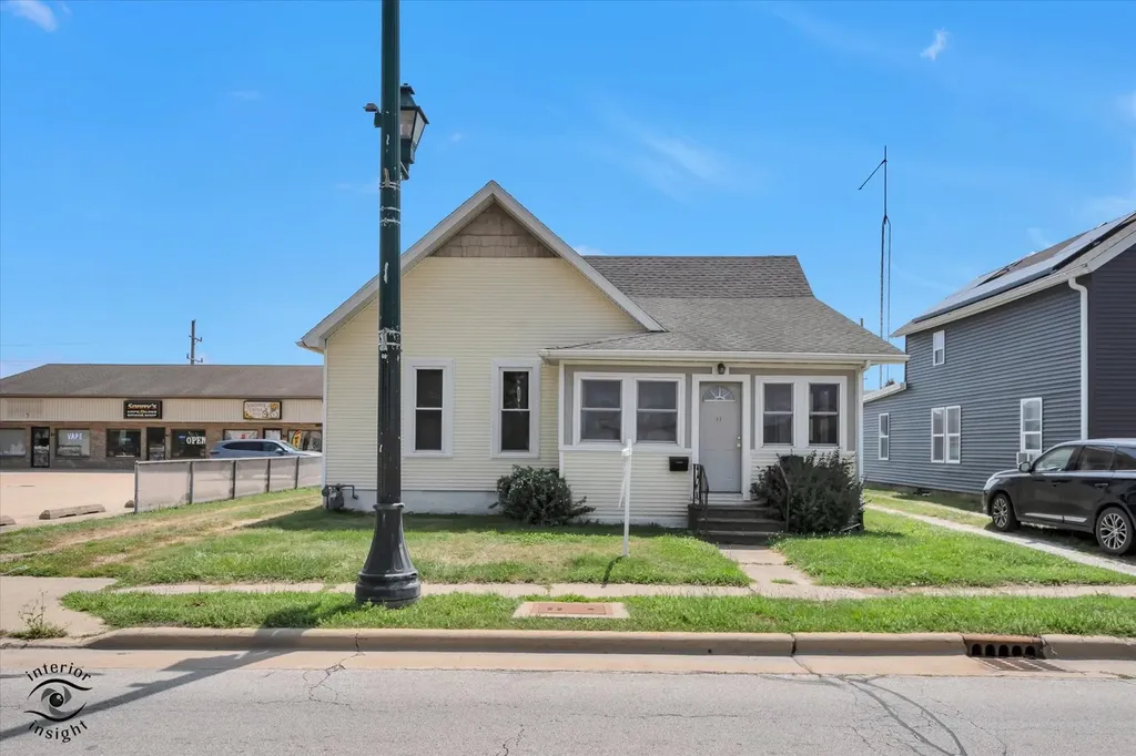 46 North Locust Street Manteno IL 60950