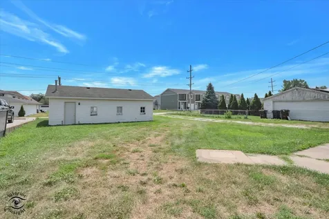 46 North Locust Street Manteno IL 60950