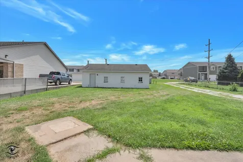 46 North Locust Street Manteno IL 60950