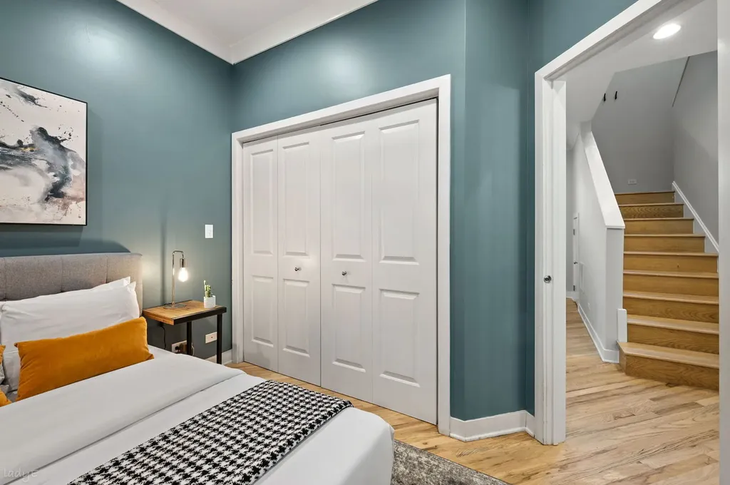 3756 West Leland Avenue Chicago IL 60625