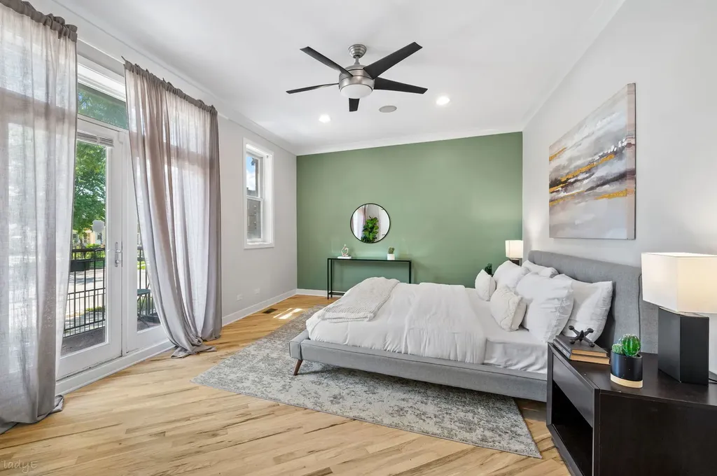 3756 West Leland Avenue Chicago IL 60625