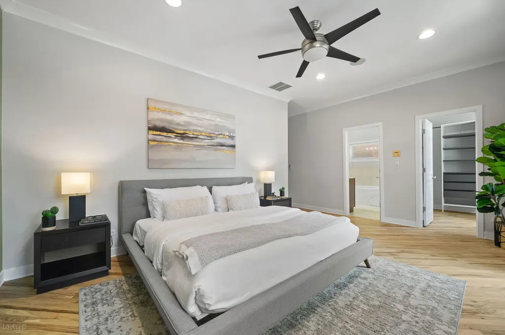 3756 West Leland Avenue Chicago IL 60625