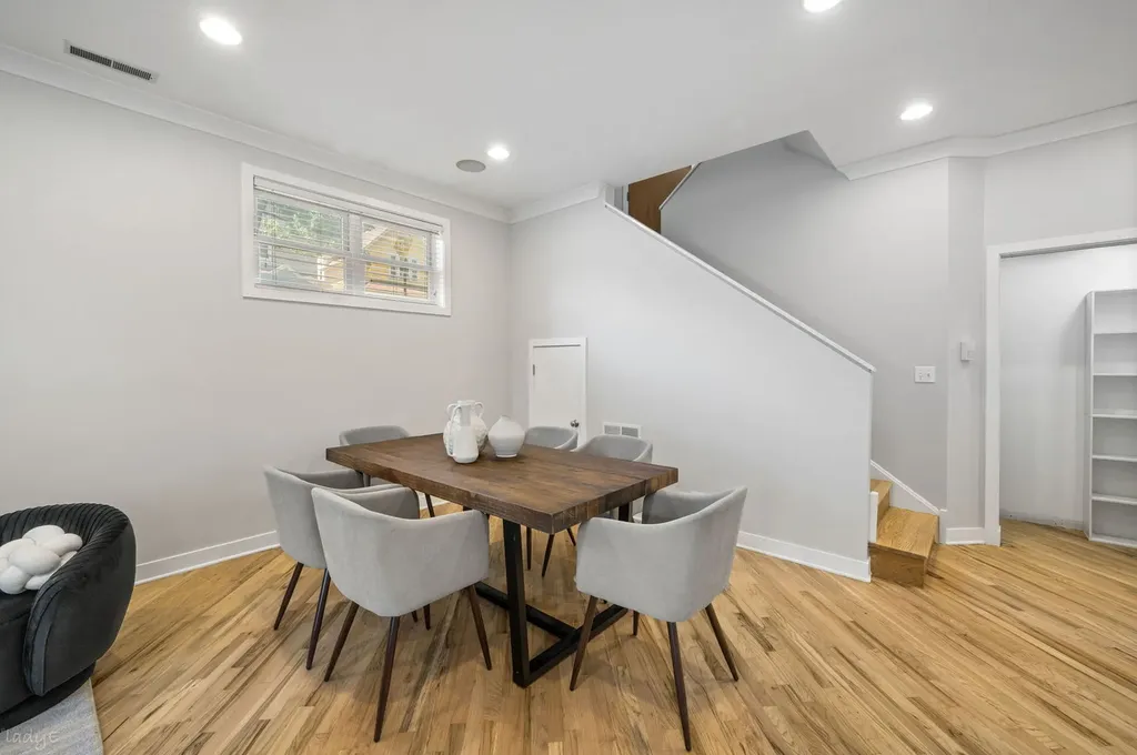3756 West Leland Avenue Chicago IL 60625