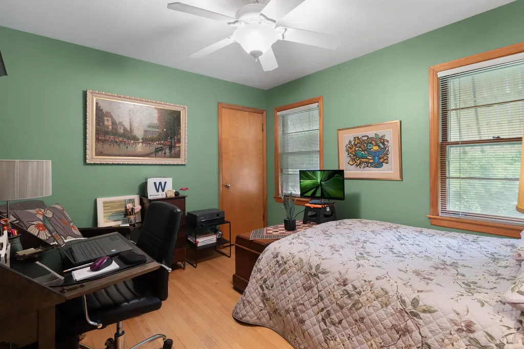7030 North Ionia Avenue Chicago IL 60646