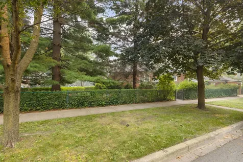 7030 North Ionia Avenue Chicago IL 60646
