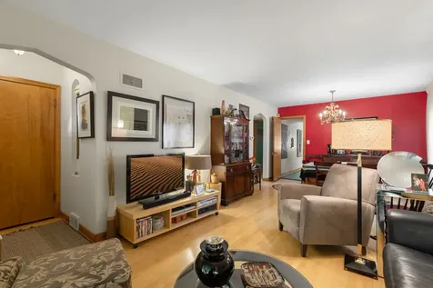 7030 North Ionia Avenue Chicago IL 60646