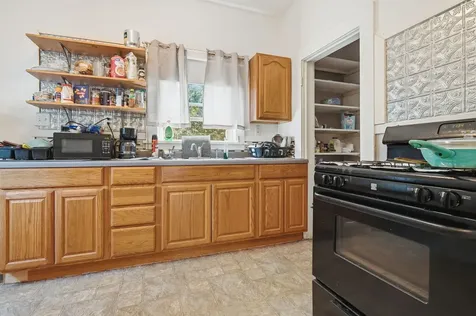 302 South Oak Street Pontiac IL 61764