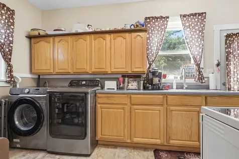 302 South Oak Street Pontiac IL 61764