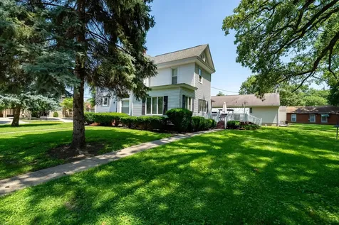 302 South Oak Street Pontiac IL 61764
