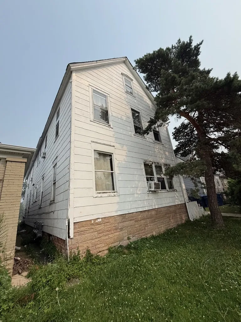 1309 Jackson Street North Chicago IL 60064