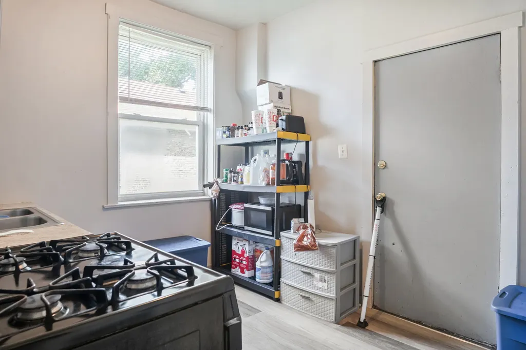1536 West 70th Street Chicago IL 60636